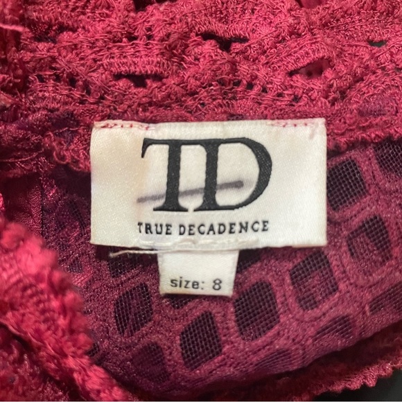 Red‎ Long Sleeve Mock Neck Sheath Dress - Picture 8 of 9